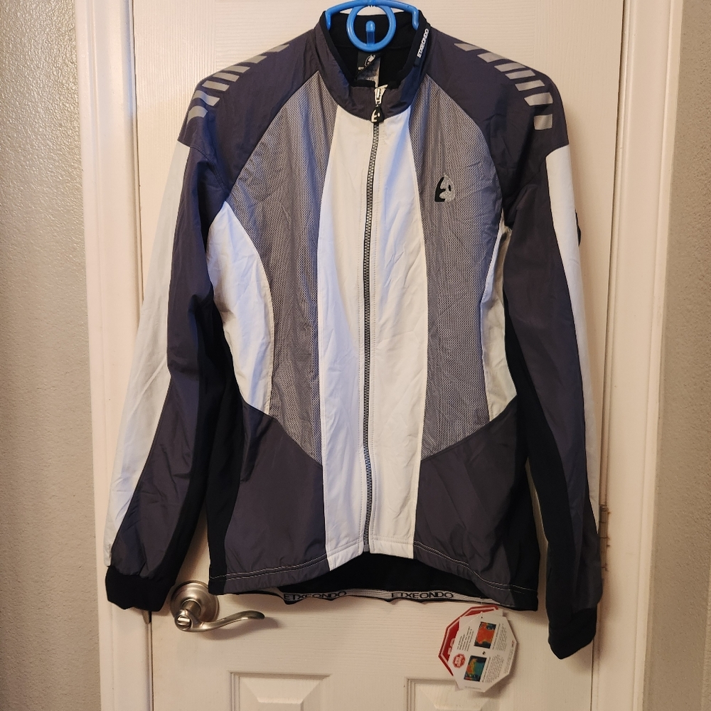 Etxeondo cycling jacket size L nwt